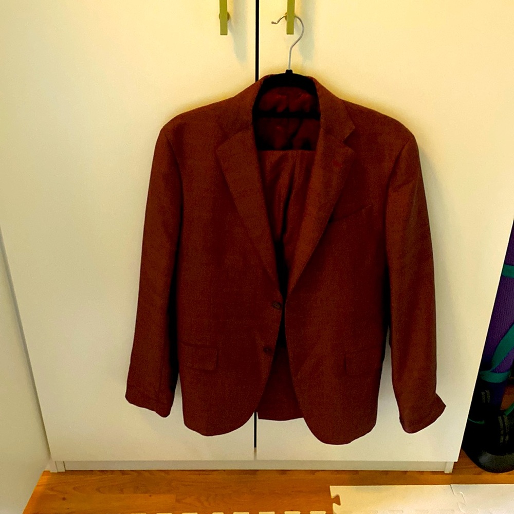 Eidos Napoli from Isaia Red suit New never worn 48R EU 38R US